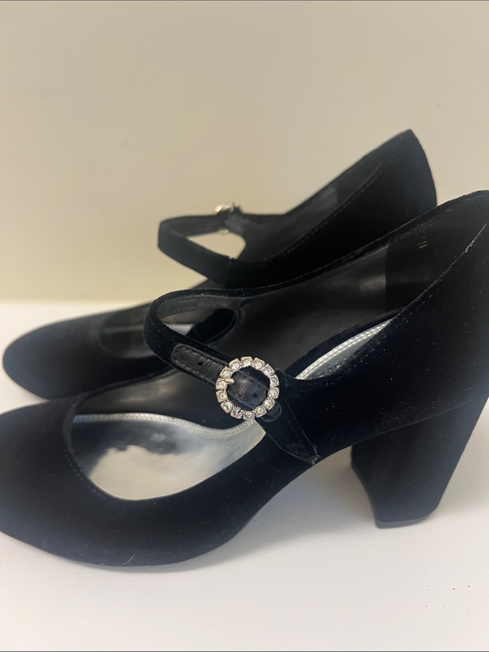 kate spade Black Velvet Mary Jane Pumps with Buckle new - Picture 4 of 5